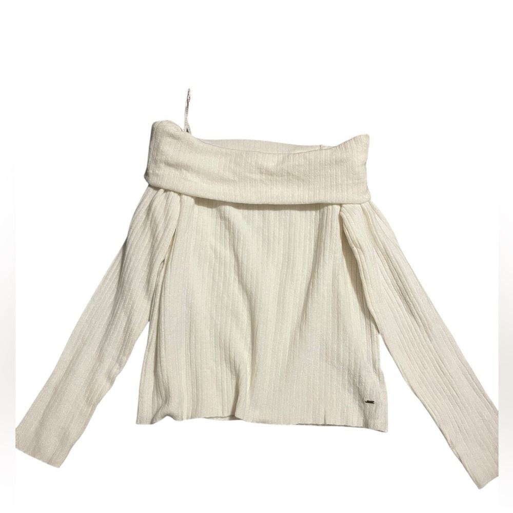 Guess KAIDA Off-Shoulder Ribbed Sweater in White Size XL